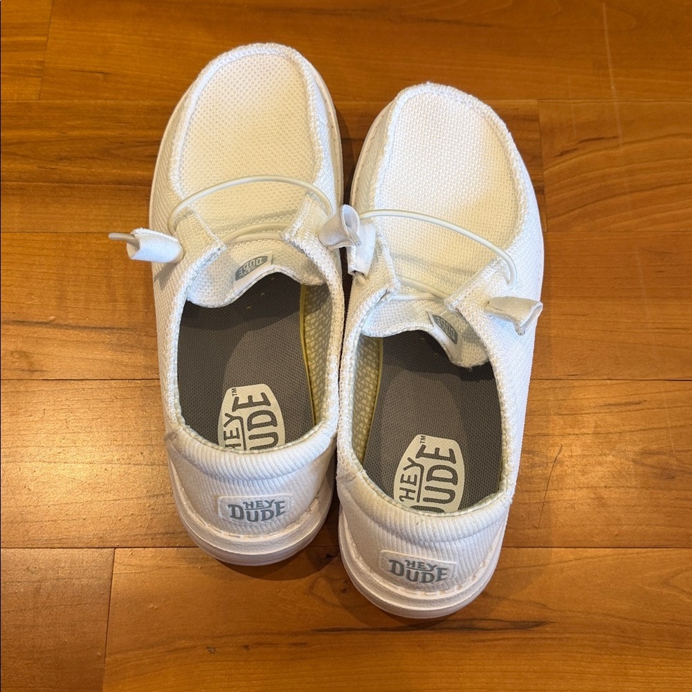 Hey Dude Wendy Stretch Sox White Slip-On Loafers womens 7 comfort walking shoes - Picture 11 of 14